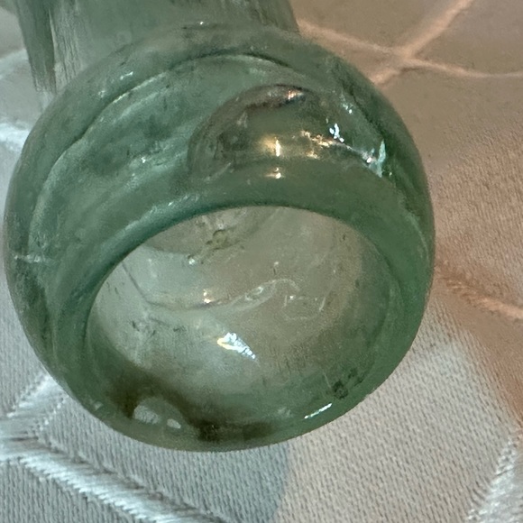 Antique 1800s Light Green Torpedo Bottle - Picture 5 of 9